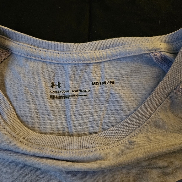 3 Under Armour Tops - Picture 7 of 10